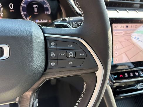New 2026 Jeep Grand Cherokee Altitude AWD/4WD image 20