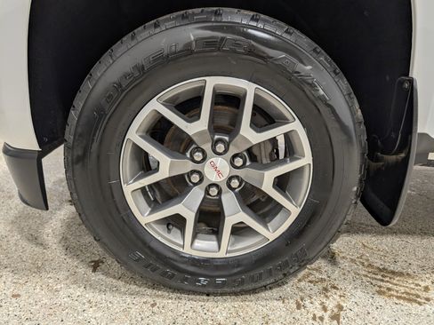 Used 2019 GMC Canyon All Terrain w/ Trailering Package AWD/4WD image 9