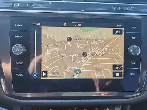 Used 2024 Volkswagen Tiguan SEL R-Line image 28