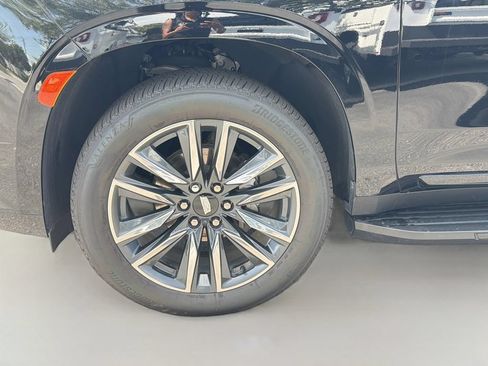 Certified 2024 Cadillac Escalade ESV Sport AWD/4WD image 35