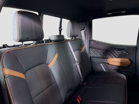 New 2026 GMC Canyon AT4 AWD/4WD image 26