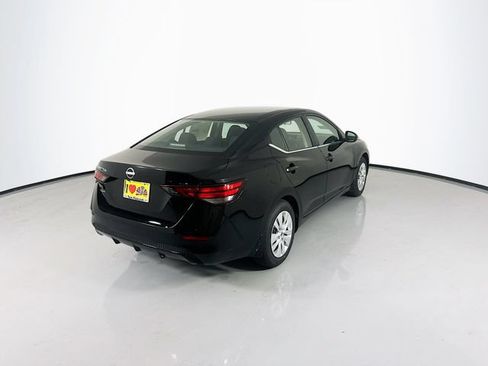 Used 2025 Nissan Sentra S FWD image 7