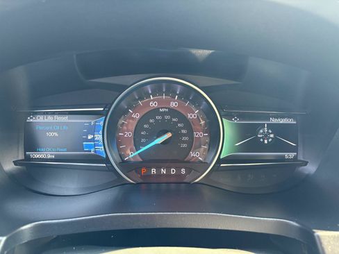 Used 2018 Ford Explorer XLT w/ Equipment Group 202A AWD/4WD image 10