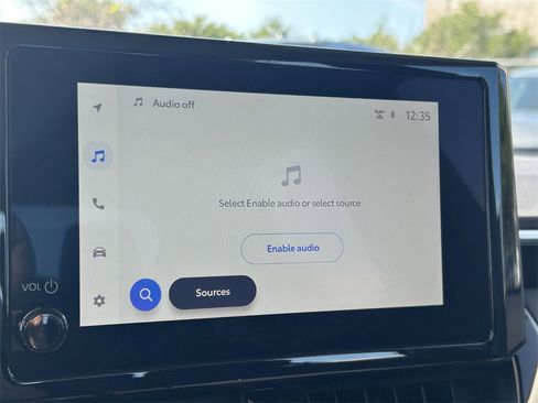 Used 2025 Toyota Corolla LE image 27