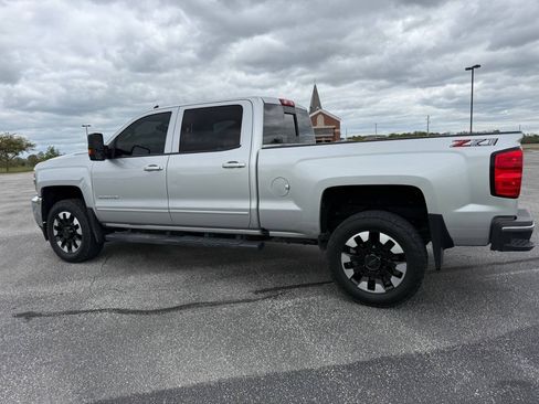 Used 2018 Chevrolet Silverado 2500 LT w/ LT Fleet Convenience Package AWD/4WD image 13
