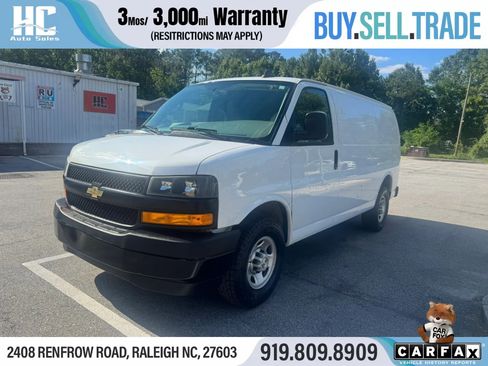 Used 2021 Chevrolet Express 2500 RWD image 1