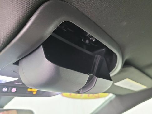 Used 2018 Cadillac XT5 FWD image 41