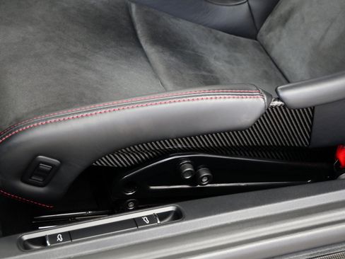 Used 2019 Porsche 911 GT2 RS RWD image 32