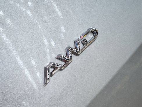 Used 2024 Toyota Grand Highlander AWD image 28