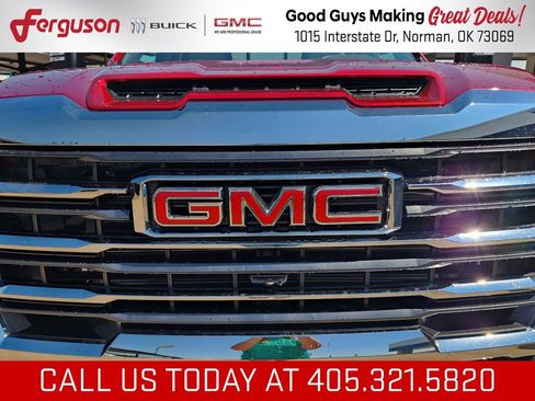 New 2026 GMC Sierra 2500 SLT w/ Max Trailering Package AWD/4WD image 9