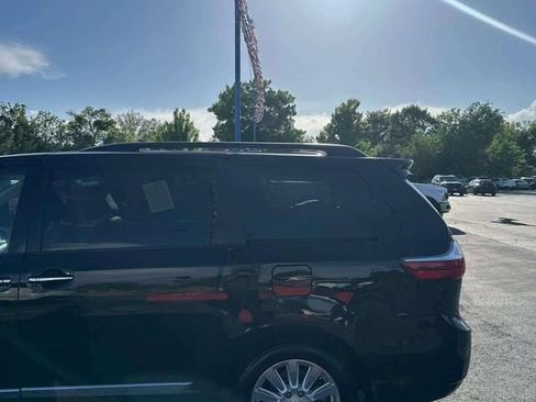 Used 2017 Toyota Sienna XLE w/ Protection Package AWD/4WD image 27