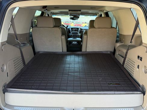 Used 2019 GMC Yukon SLT w/ Premium Edition AWD/4WD image 12