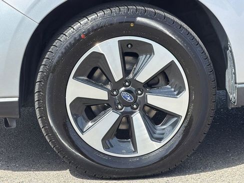 Used 2018 Subaru Forester 2.5i Premium AWD/4WD image 24