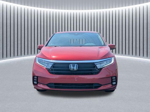 Certified 2024 Honda Odyssey Touring image 17