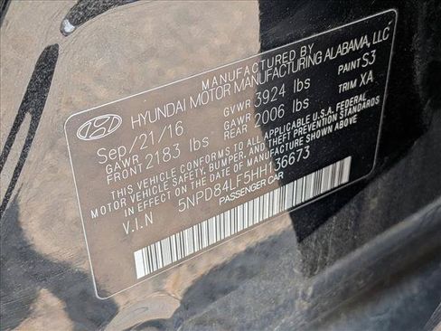 Used 2017 Hyundai Elantra Value Edition FWD image 15