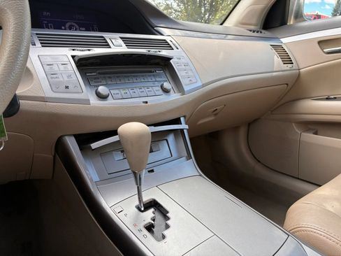 Used 2005 Toyota Avalon XL FWD image 24