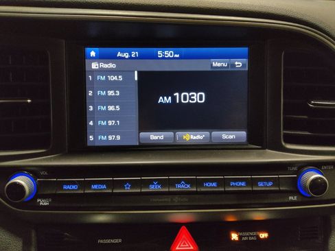 Used 2020 Hyundai Elantra SEL w/ Cargo Package (C1) FWD image 25