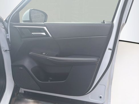 Used 2025 Mitsubishi Outlander SE AWD/4WD image 34