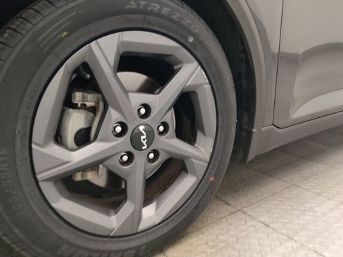 Used 2025 Kia K4 FWD image 31