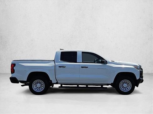 Used 2024 Chevrolet Colorado W/T w/ WT Convenience Package II RWD image 4