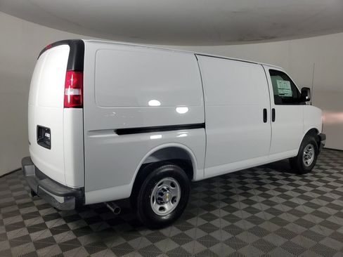 New 2026 Chevrolet Express 2500 w/ Driver Convenience Package RWD image 4