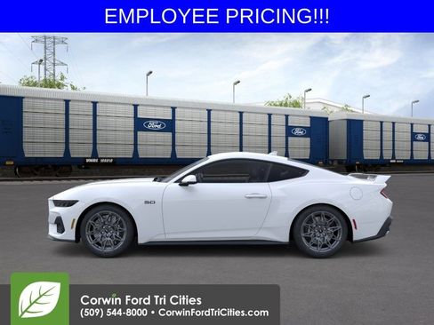 New 2026 Ford Mustang GT RWD image 4