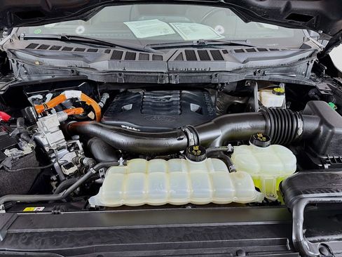 Used 2021 Ford F150 XLT w/ Equipment Group 302A High image 16