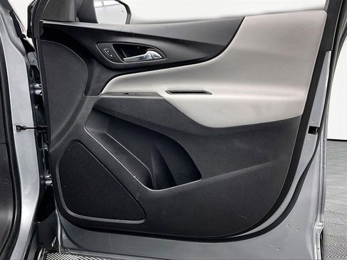 Used 2024 Chevrolet Equinox LS w/ LS Convenience Package image 24