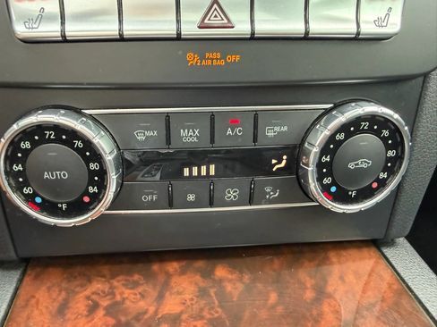 Used 2012 Mercedes-Benz C 300 4MATIC Sedan image 55