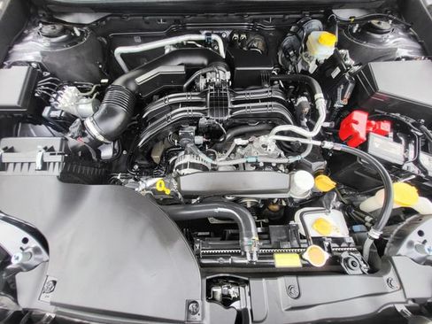 Used 2025 Subaru Outback Onyx Edition AWD/4WD image 11