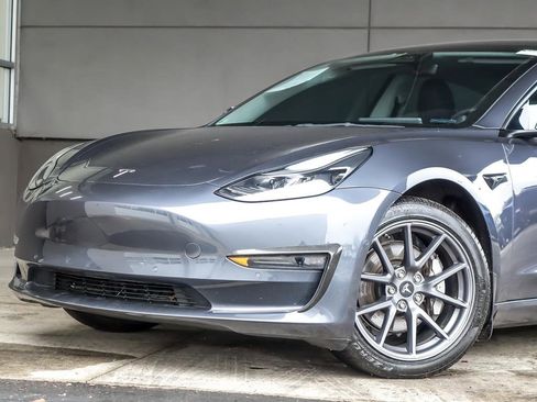 Used 2022 Tesla Model 3 Long Range image 2
