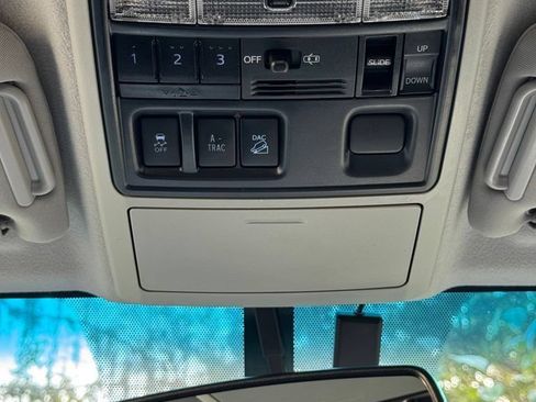 Used 2019 Toyota 4Runner Limited AWD/4WD image 18