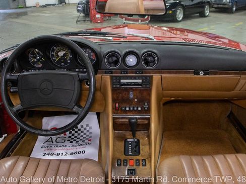 Used 1988 Mercedes-Benz 560 SL image 18