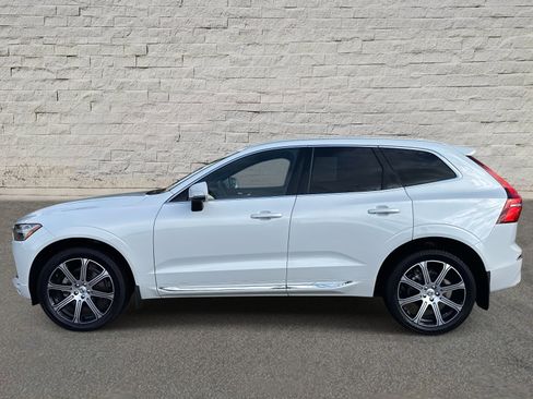 Used 2021 Volvo XC60 T5 Inscription w/ Advanced Package image 2