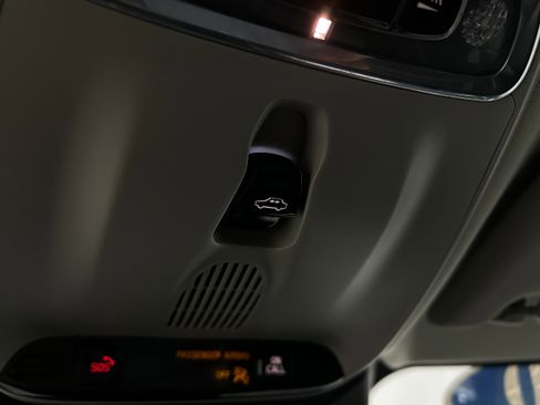 Used 2020 Volvo V60 T5 Cross Country w/ Protection Package Premier image 25