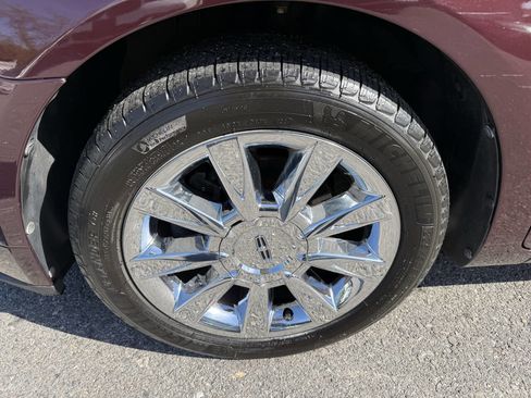 Used 2012 Lincoln MKZ FWD image 16