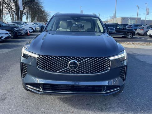 New 2026 Volvo XC90 B6 Ultra image 2