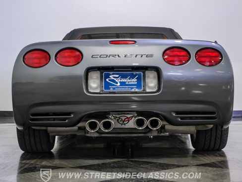 Used 2003 Chevrolet Corvette Convertible w/ Preferred Equipment Group1 RWD image 31
