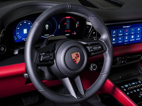 New 2026 Porsche Macan 4 Electric AWD/4WD image 18