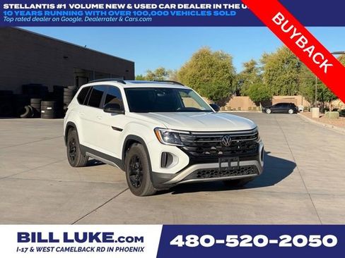 Used 2024 Volkswagen Atlas Peak Edition SE image 1