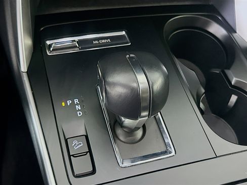 Used 2025 MAZDA CX-90 3.3 Turbo w/ Select Package image 24