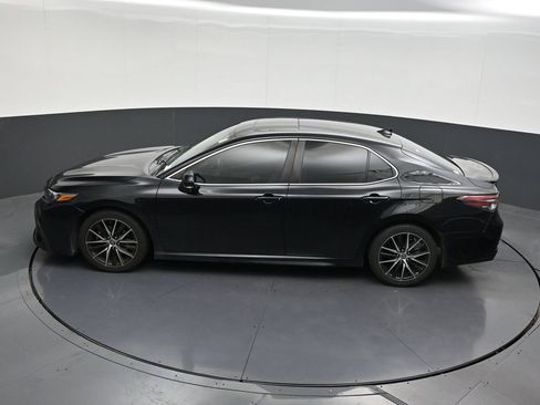 Used 2022 Toyota Camry SE w/ Audio Upgrade Package FWD image 16