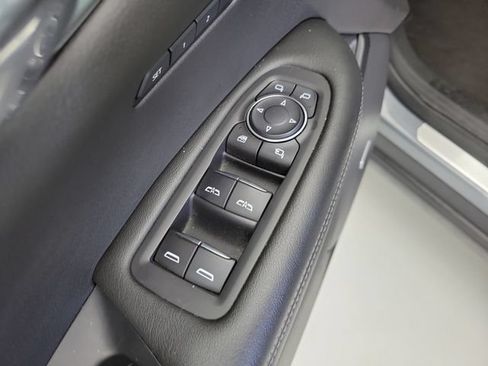 Used 2022 Cadillac XT6 Premium Luxury FWD image 23