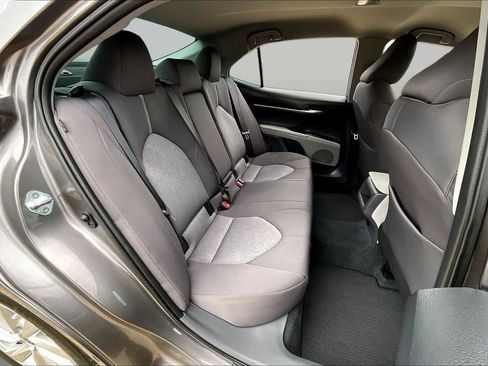 Used 2024 Toyota Camry LE FWD image 20