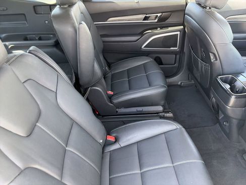 Certified 2021 Kia Telluride EX w/ EX Premium Package AWD/4WD image 12
