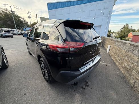 Used 2023 Nissan Rogue SV w/ SV Premium B Package AWD/4WD image 3