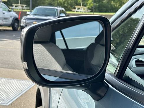 Used 2024 Subaru Crosstrek 2.0i Premium image 8