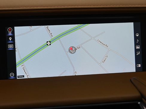 Used 2018 Lexus LC 500 Coupe w/ Touring Package image 28