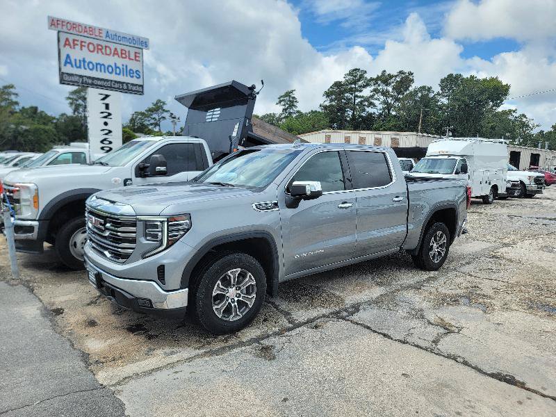 Used 2025 GMC Sierra 1500 SLT AWD/4WD image 2