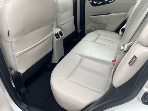 Used 2022 Nissan Rogue Sport SL image 28